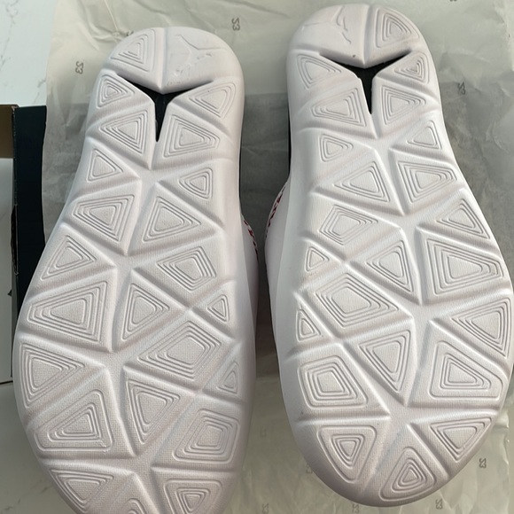 NEW Jordan Hydro 7 V2 Slides - Picture 3 of 5